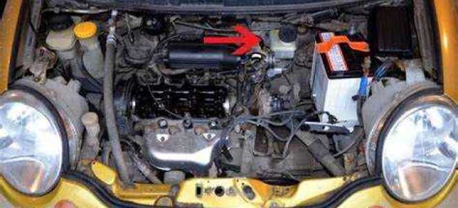 Где бачок тормозной жидкости на hyundai tiburon