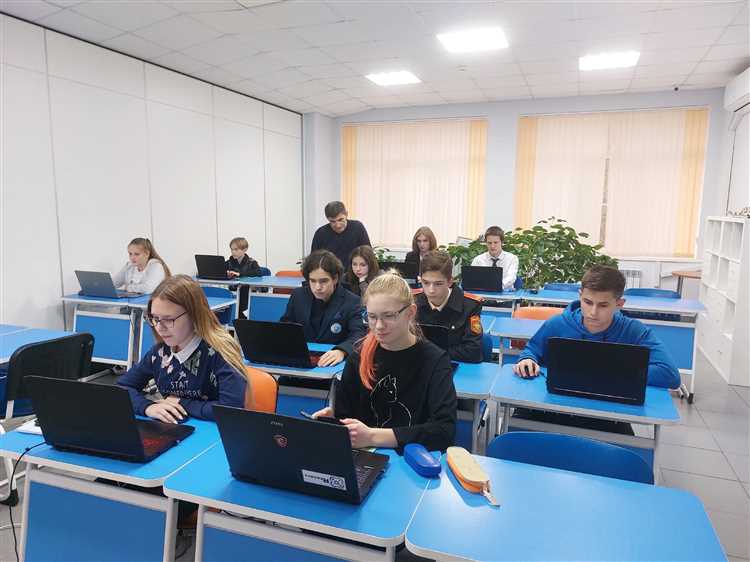 Как сообщество выпускников Яндекс Лицея поддерживает карьерный рост