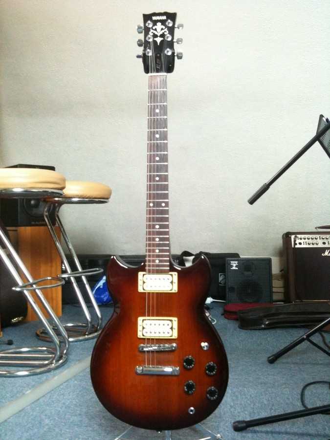 Используемые материалы для крепления грифа в Yamaha SG 200