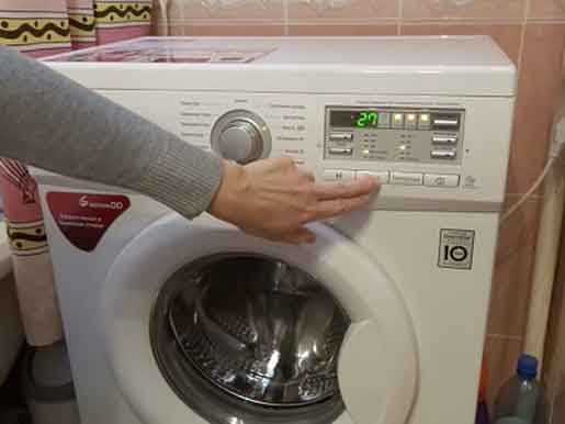 Перезагрузка стиральной машины Indesit после сбоя программы стирки