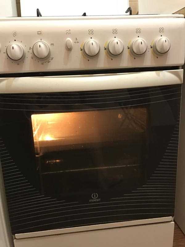 Что делать, если духовка Indesit не включается после настройки