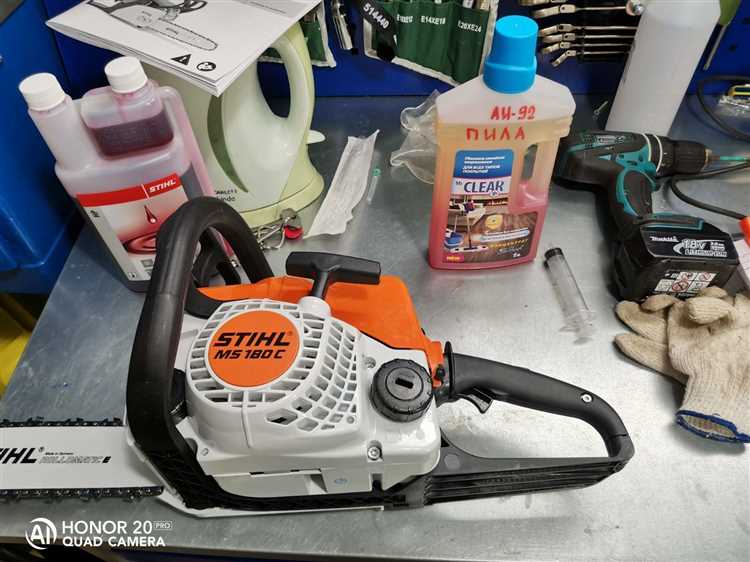 Как заправить бензопилу stihl