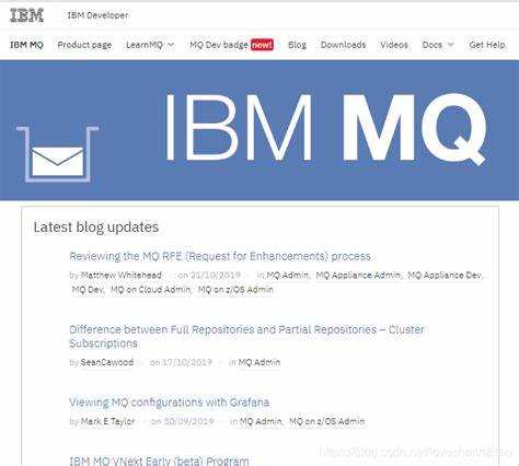 Одной из ключевых особенностей IBM MQ является поддержка асинхронной передачи сообщений, что позволяет отделить процессы отправки и получения данных. Это означает, что отправитель и получатель не обязаны работать в синхронном режиме, что существенно повышает гибкость и отказоустойчивость системы. Платформа поддерживает различные протоколы и форматы сообщений, включая JMS, MQTT и REST, что делает её универсальным решением для интеграции различных типов приложений и сервисов.