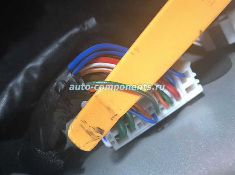 Где aux вход kia picanto