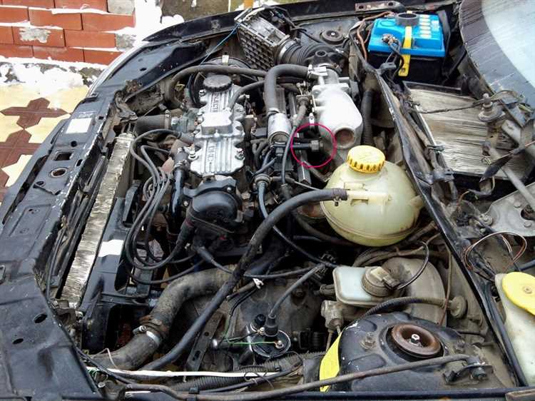Расположение адсорбера в моторном отсеке Opel Calibra
