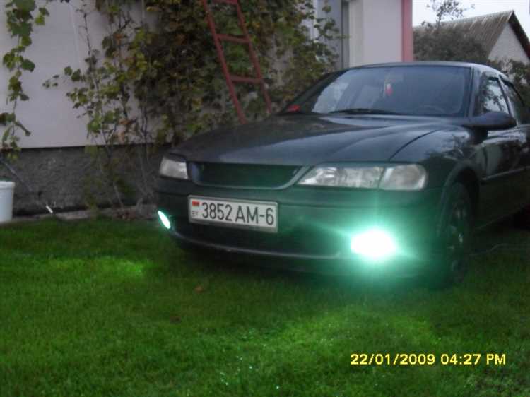 Какие функции зума доступны на Opel Vectra B?