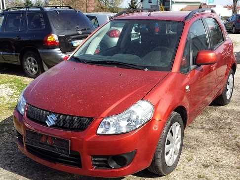 Где у suzuki sx4 vin