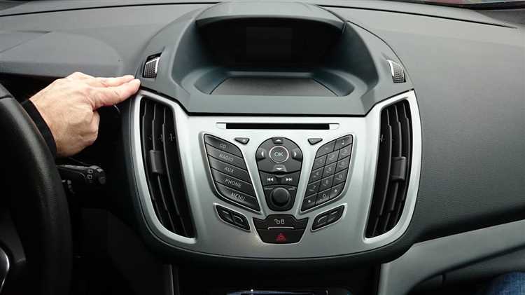 Настройка аудиосистемы Ford Kuga 2 для работы с AUX