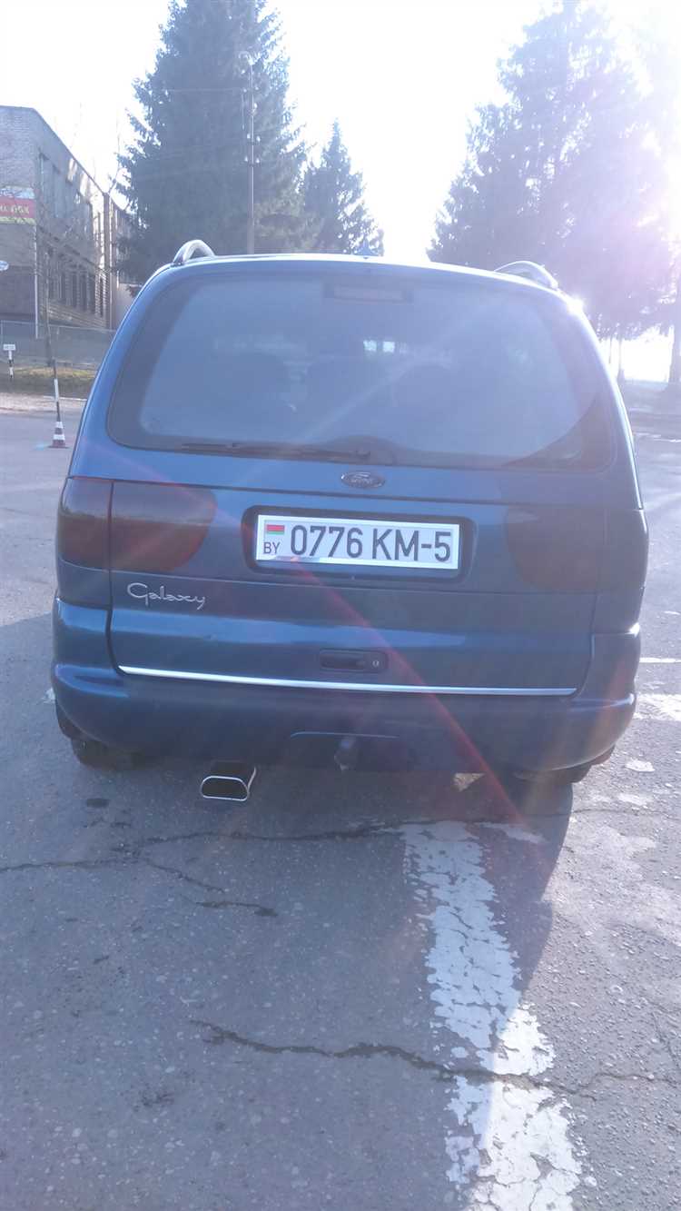 Пошаговая инструкция по снятию старого глушителя Ford Galaxy 2010