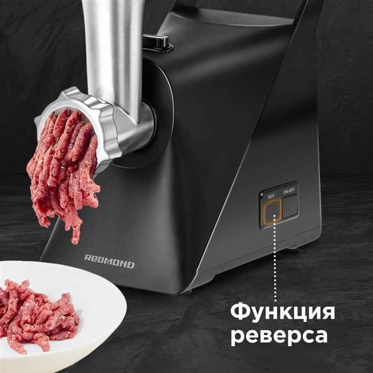 Разборка корпуса электромясорубки: советы по обращению с пластиковыми деталями