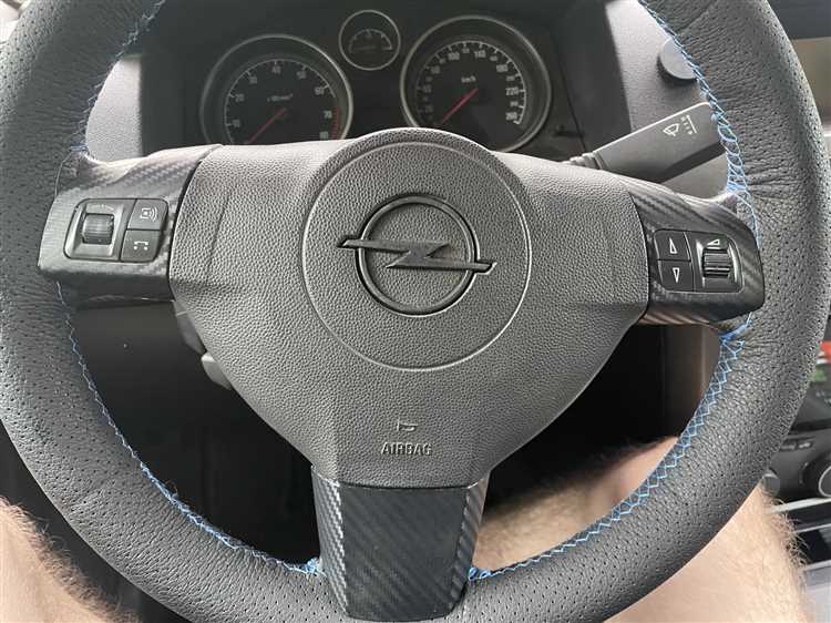 Как снять руль на opel astra h