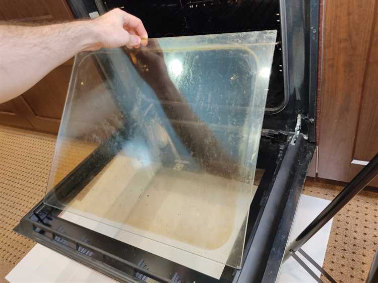 Как снять стекло с духовки indesit