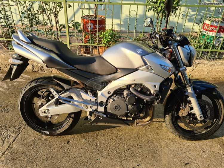 Чип Suzuki GSR 600: Как он изменяет поведение мотоцикла на дороге?