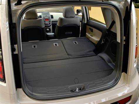 Какая лампа в багажнике kia soul ps