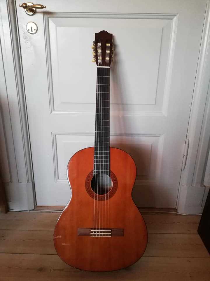 Какой толщины струны подойдут для Yamaha C40