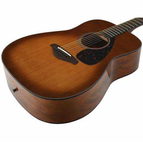 Как погодные условия влияют на выбор струн для Yamaha FG800