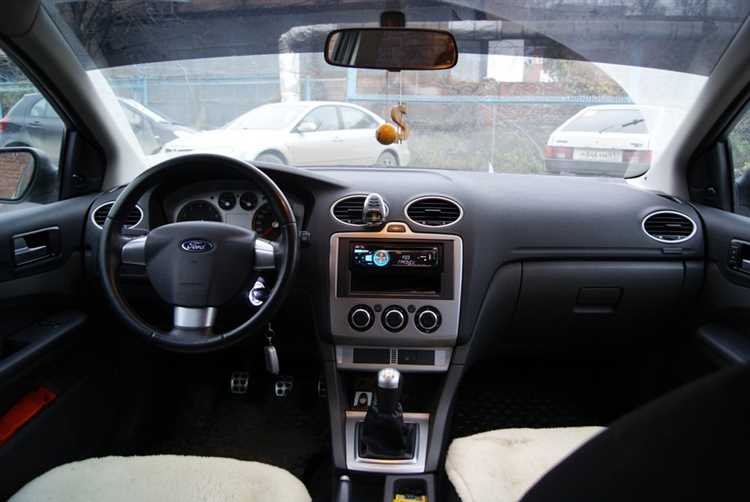 Как правильно обслуживать двигатель Ford Focus 2003 рестайлинг?