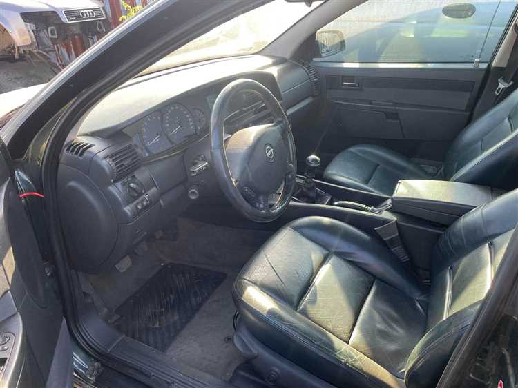 Сравнение замены ГРМ с ремнем и цепью для Opel Omega B