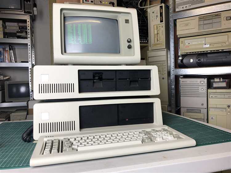 Какую архитектуру имеет персональный компьютер фирмы ibm