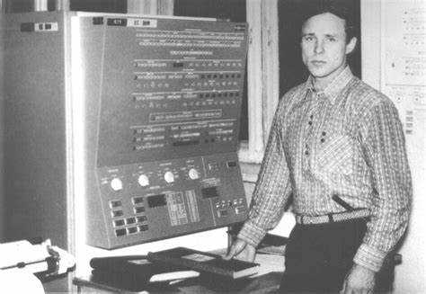 Чем отличался процесс производства IBM PC от предыдущих моделей компании