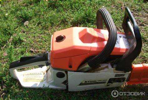 Стоимость бензопилы Stihl MS 660 включает в себя только базовую комплектацию, однако для эффективной и безопасной работы могут быть необходимы дополнительные аксессуары, такие как защитные перчатки, очки и спецодежда, которые не входят в стандартную поставку. Также следует учитывать, что при покупке в официальных магазинах могут быть предложены дополнительные услуги, такие как настройка пилы перед использованием.