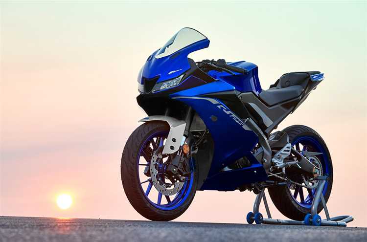 Цены на новый Yamaha YZF-R125 у официальных дилеров