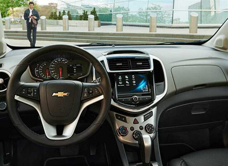 Сравнение Ford Focus и Chevrolet Aveo: какой выбрать