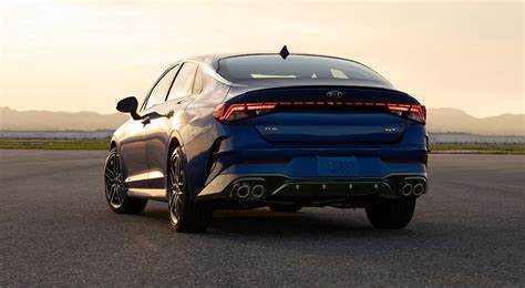 Что лучше toyota camry или kia k5