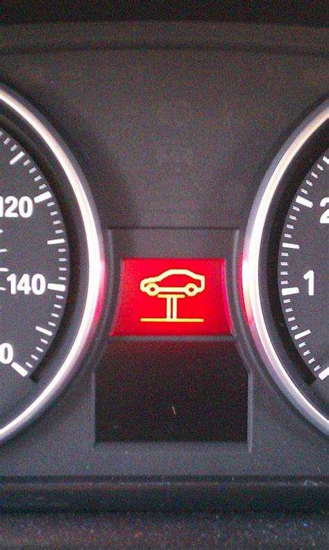 Подключение OBD2-сканера к разъему диагностики