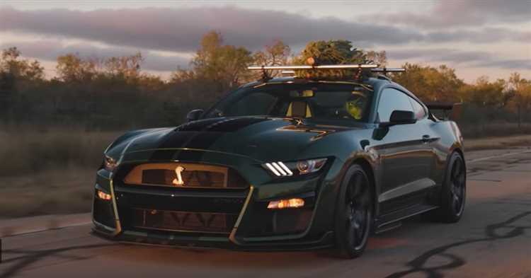 Сколько лошадиных сил у ford mustang