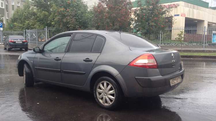Сколько мест renault megane 2007