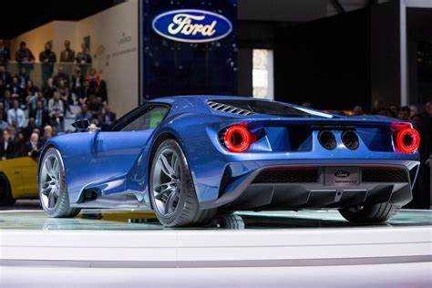 Факторы, влияющие на цену Ford GT 2025