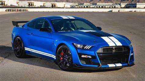 Цены на Ford Mustang GT500 у официальных дилеров и на вторичном рынке