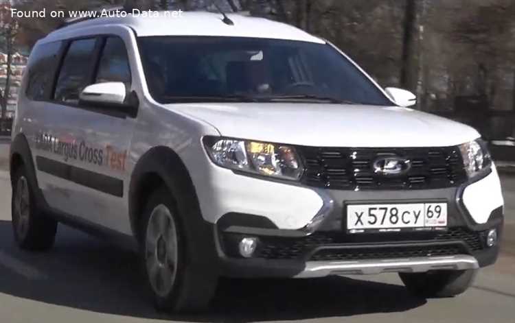 Разница в стоимости Lada Largus у разных автодилеров