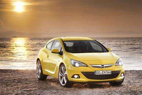 Сколько стоит Opel Astra GTC на вторичном рынке в 2025 году?