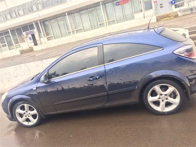 Что влияет на стоимость покраски Opel Astra: состояние кузова и его повреждения