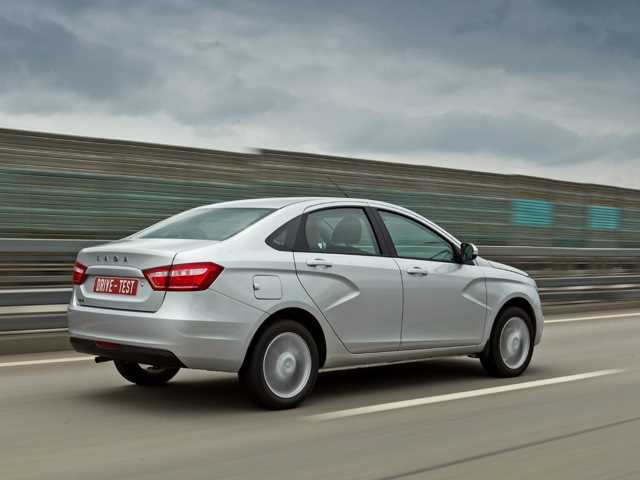 Сколько весит lada vesta седан