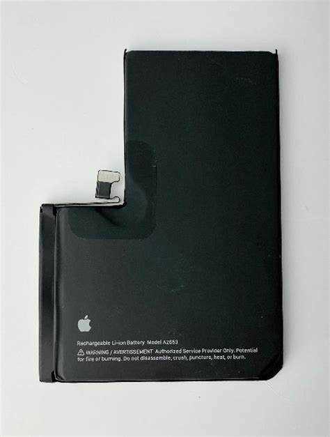 Какая емкость аккумулятора iphone 13
