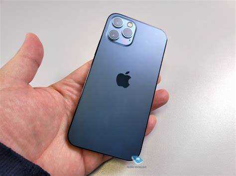 Почему нет 12 pro в продаже iphone