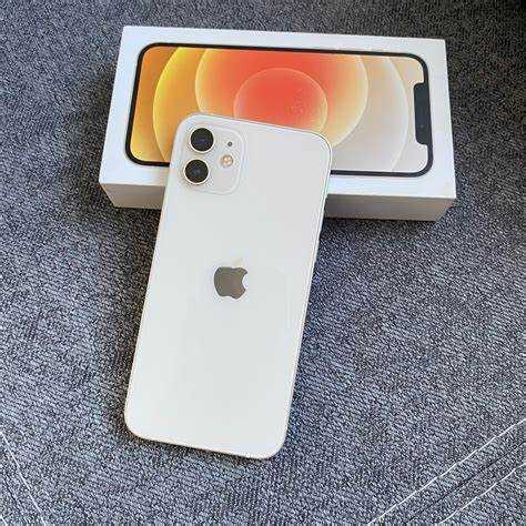 Сколько продано iphone 12