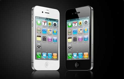 Какие факторы повлияли на цену iPhone 4 в 2010 году?