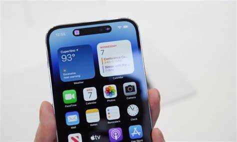 Цена iPhone 4 в России на момент релиза
