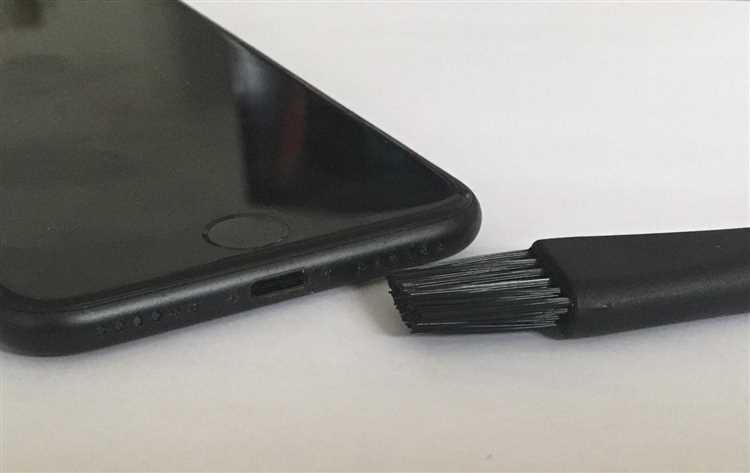 Какие инструменты подойдут для чистки динамика Xiaomi