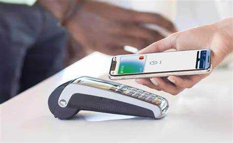 Как вызвать apple pay на iphone 12