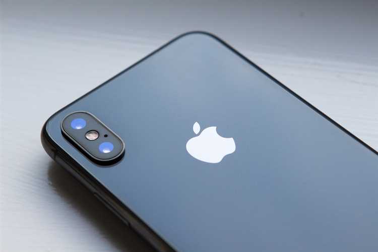 Как логотип Apple влияет на восприятие бренда и потребителей