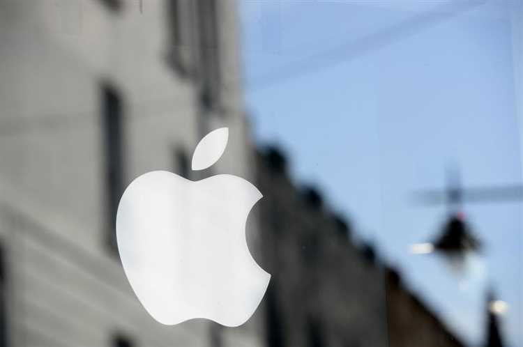 Как спрос на iPhone, MacBook и другие продукты влияет на стоимость акций Apple?