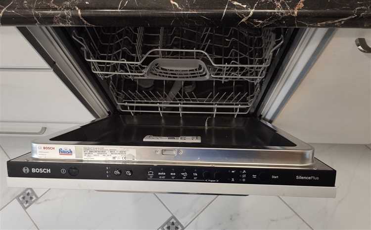 Регулярный уход за фильтрами и системой посудомойки Bosch SPV2HKX1DR