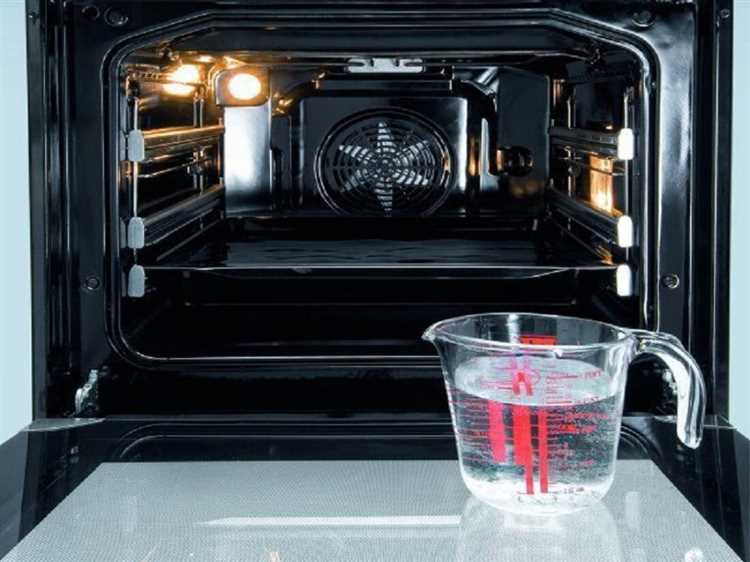 Духовые шкафы Bosch оснащены разными типами управления, включая механические и сенсорные панели. В зависимости от модели алгоритм отключения может отличаться, что важно учитывать для корректной эксплуатации.