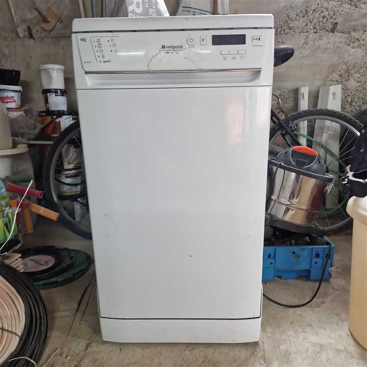 Кто владеет брендом Hotpoint Ariston и как он изменялся