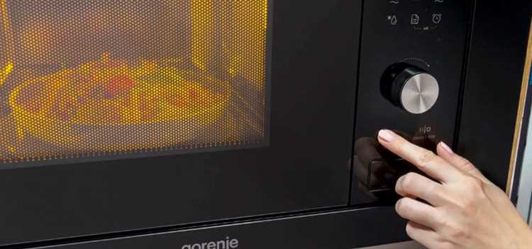 Как определить, заблокирована ли дверь печи Gorenje